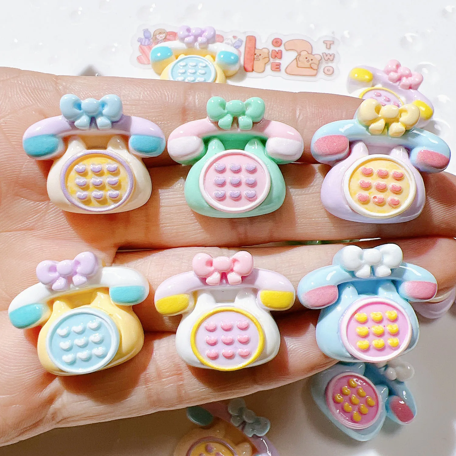 

100pcs Kawaii Vintage Telephone Flatback Resin Cabochon Charm DIY Scrapbooking Decoration Dollhouse Accessories