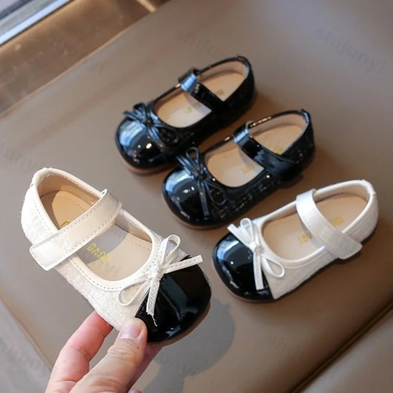 

Элегантные повседневные туфли с бантом для девочек, осень 2023, новые детские удобные туфли принцессы на мягкой подошве на плоской подошве