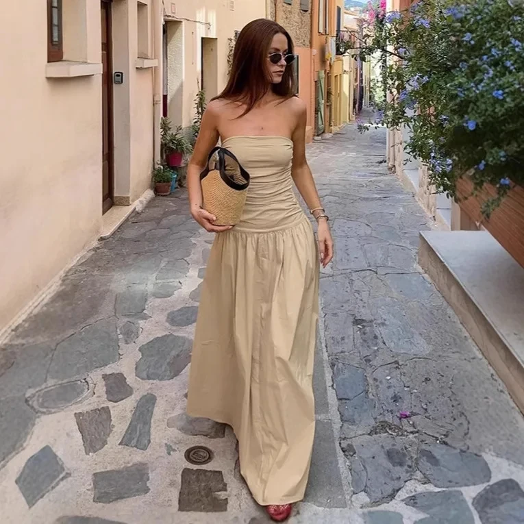 

2026 Summer New Simple Temperament Waist Cinching Strapless Dress Women A Line Long Skirt Khaki Color Elegant Design