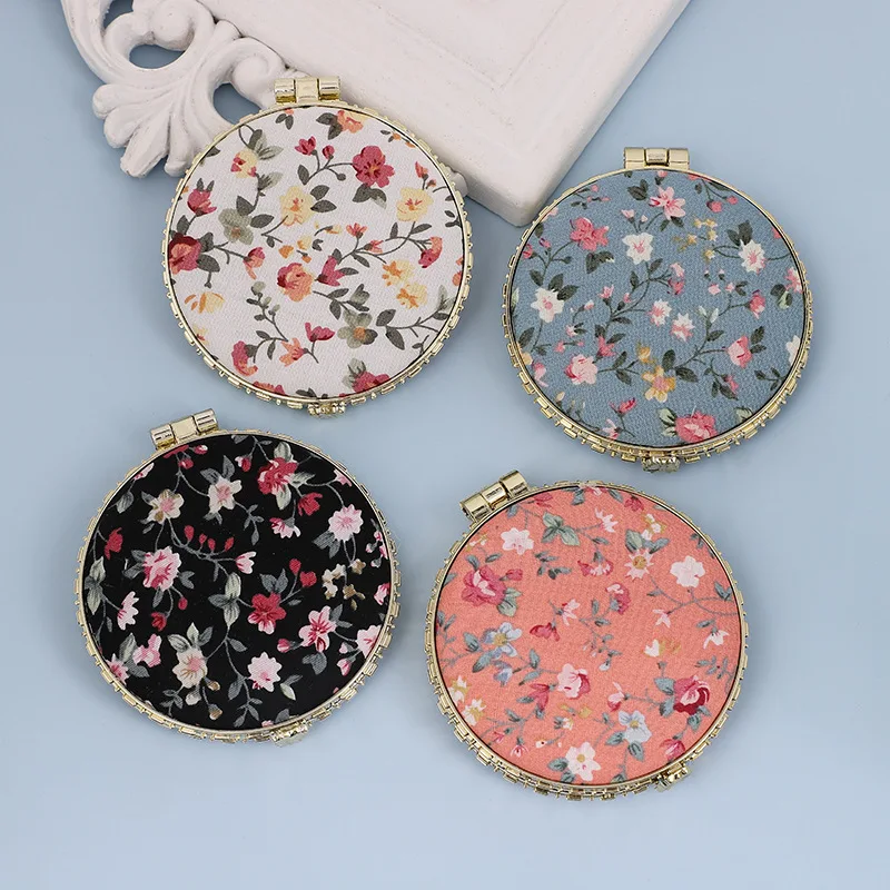 

Literary retro printed double-sided folding mirror, portable mini circular makeup mirror, pastoral style travel beauty mirror