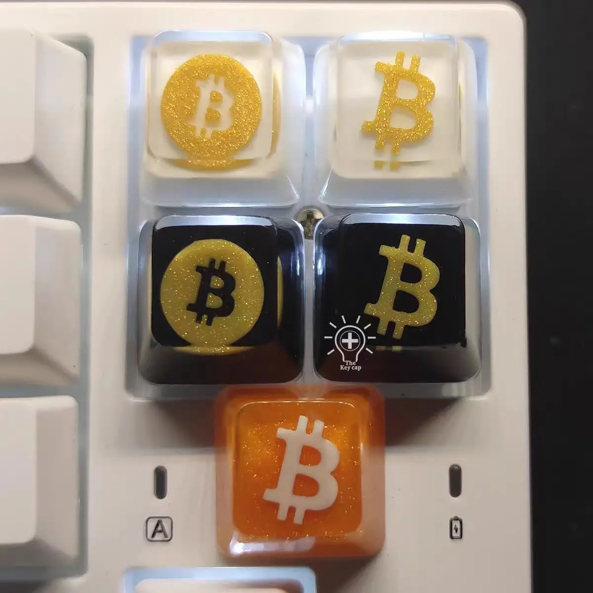 

Individual Keycap White Black Golden Orange Bitcoin Key Cap Mechanical Keyboard Resin Transparent Stereoscopic Euphotic Keycap