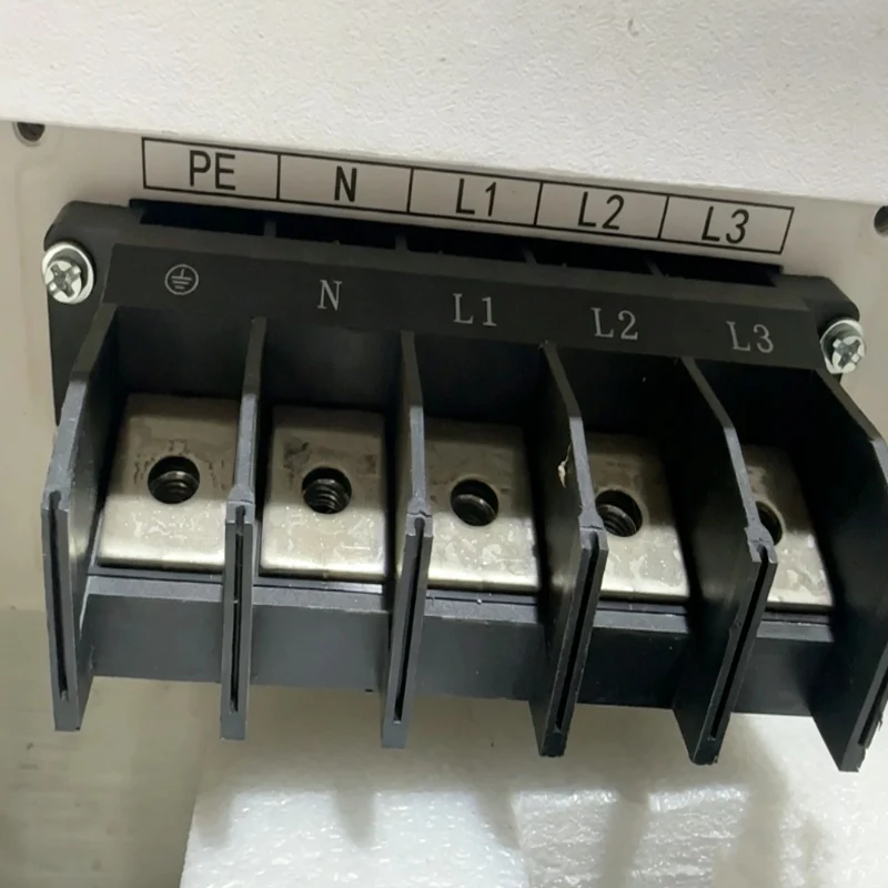 5-pins AC-aansluitblok voor Growatt MID-serie 20-50KW netgekoppelde driefasige zonne-omvormer AC-uitgangsplug PE N L1 L2 L3