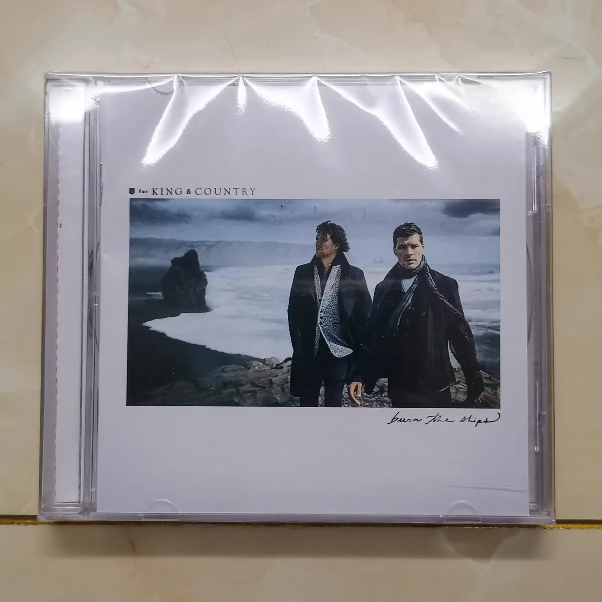 For KING & COUNTRY Burn The Ships – Álbum de estudio contemporáneo de estilo cristiano y pop rock para fanáticos devotos y coleccionistas curados