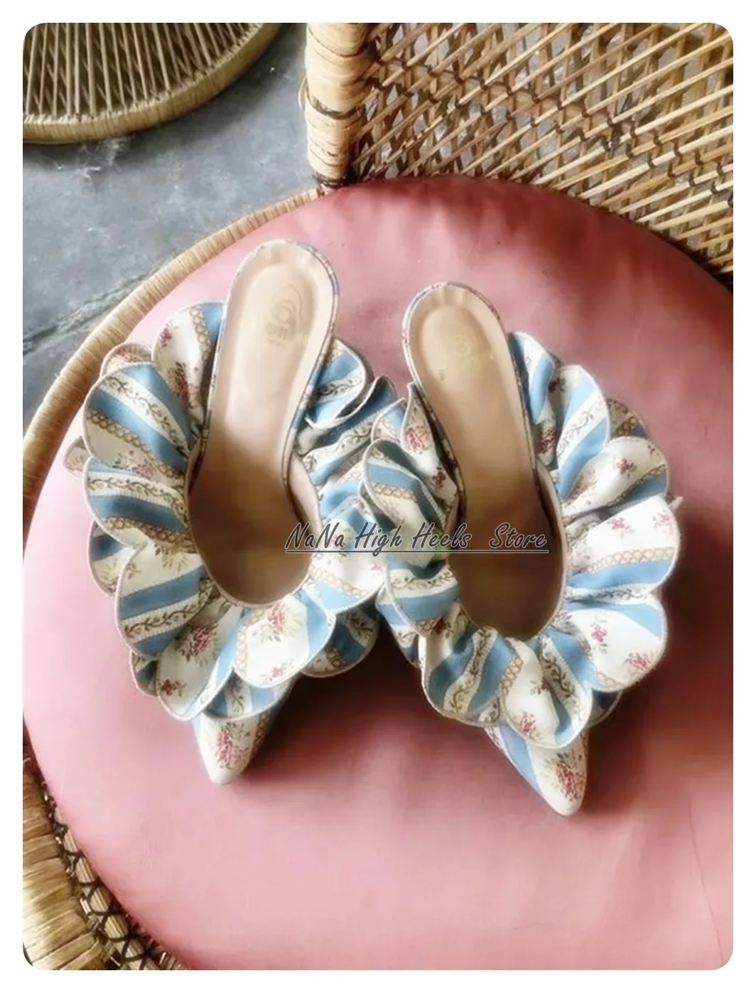 

Lace Pointed Toe Outdoor Summer Women Ruffles Mule Slippers Stiletto High Heels Slip On Design Large Size Fashion Lady Shoes