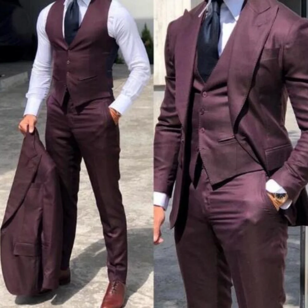 

Formal 3PCS Men Blazer Vest Pants Business Men Suits Peaked Lapel Blazer Suits for Party Wedding Groom Tuxedos