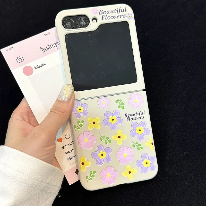 

Yellow Purple Flower Phone Case For Samsung Galaxy Z Flip 7 6 5 4 Protective Back Cover For ZFlip5 ZFlip6 ZFlip7 Case Shell