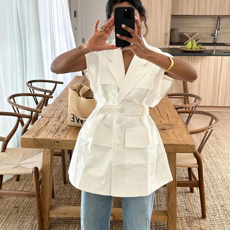 Women's 2026 summer sleeveless workwear shirt trendy fashion with multiple pockets, stylish belt, loose top