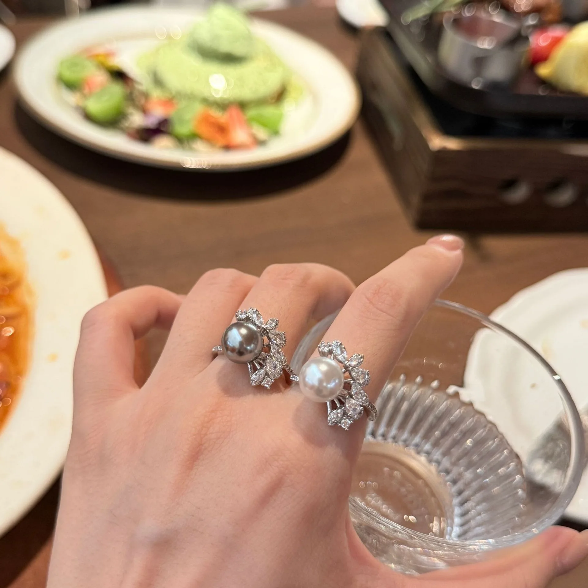 Flower Geometric Hollow out New in Gentle Style Grey Pearl rings for women Fashion Fan Ring adjustable Wedding Jewelry Gift