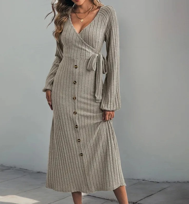 Outono inverno europeu e cor sólida botão bainha vestido de malha