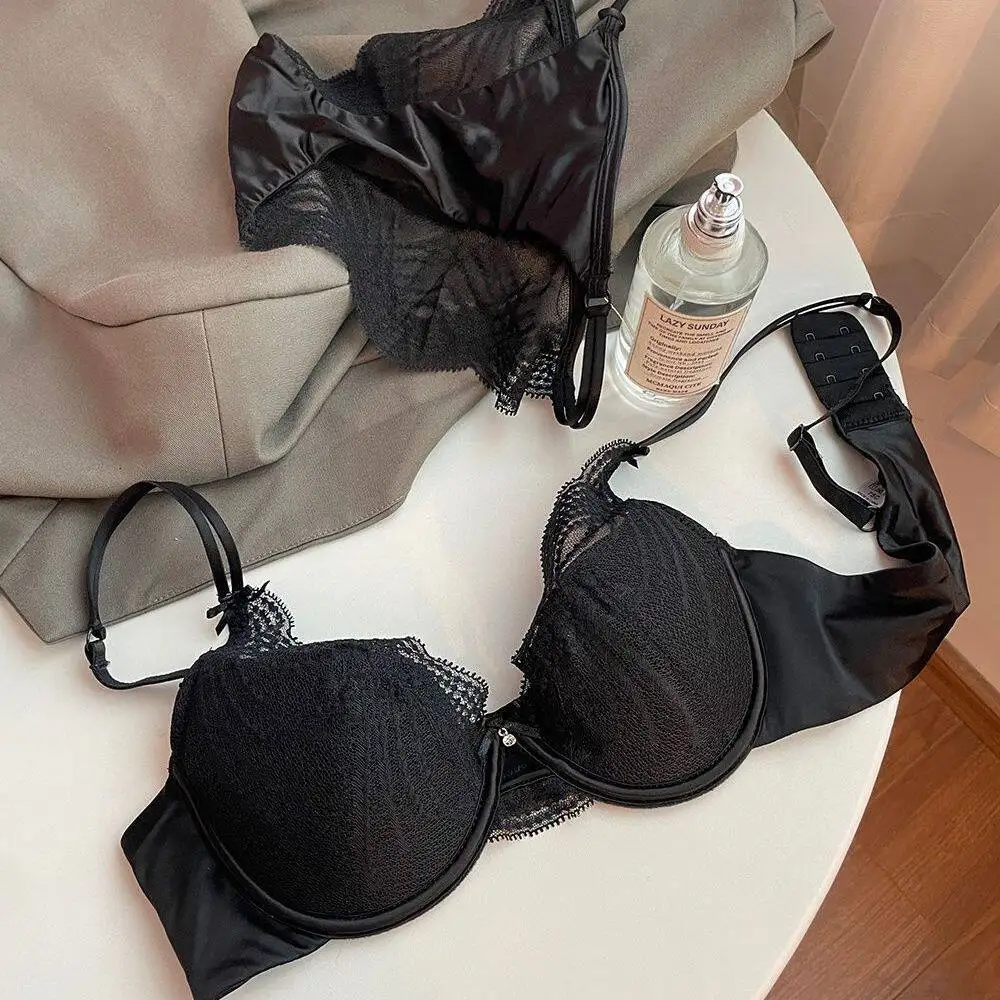 Conjunto de Lencería de Encaje para Mujer, Cuello en V, Tirantes Finos, Aro Suave, Sujetador Cómodo, Estilo Puro Deseo Diario