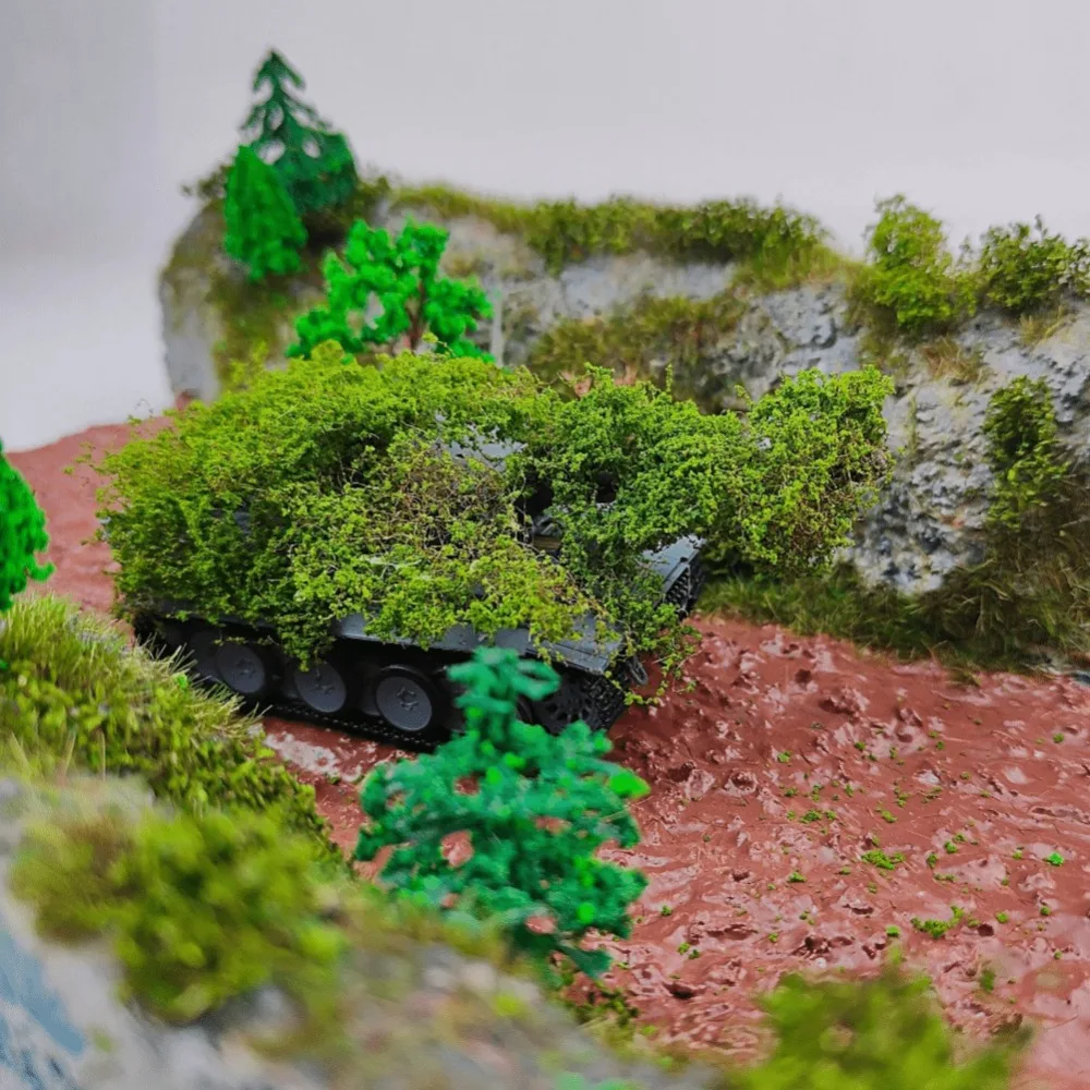 Hand Tearing Moss Vines,Shrubs,Sand Table Materials,Miniature Simulated Leaf Platforms,Lawn,Shrubs,Suitable for Model Enthusiast