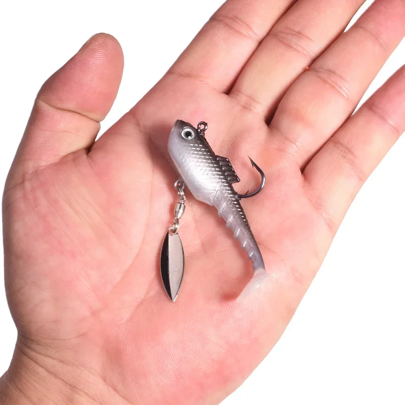 1 Pc Spin Metal Spoon Rubber Soft Bait 6.5cm 11g T Tail SwimBait Jig Hooks Wobblers Fishing Lure for Bass Trout Pike Carp