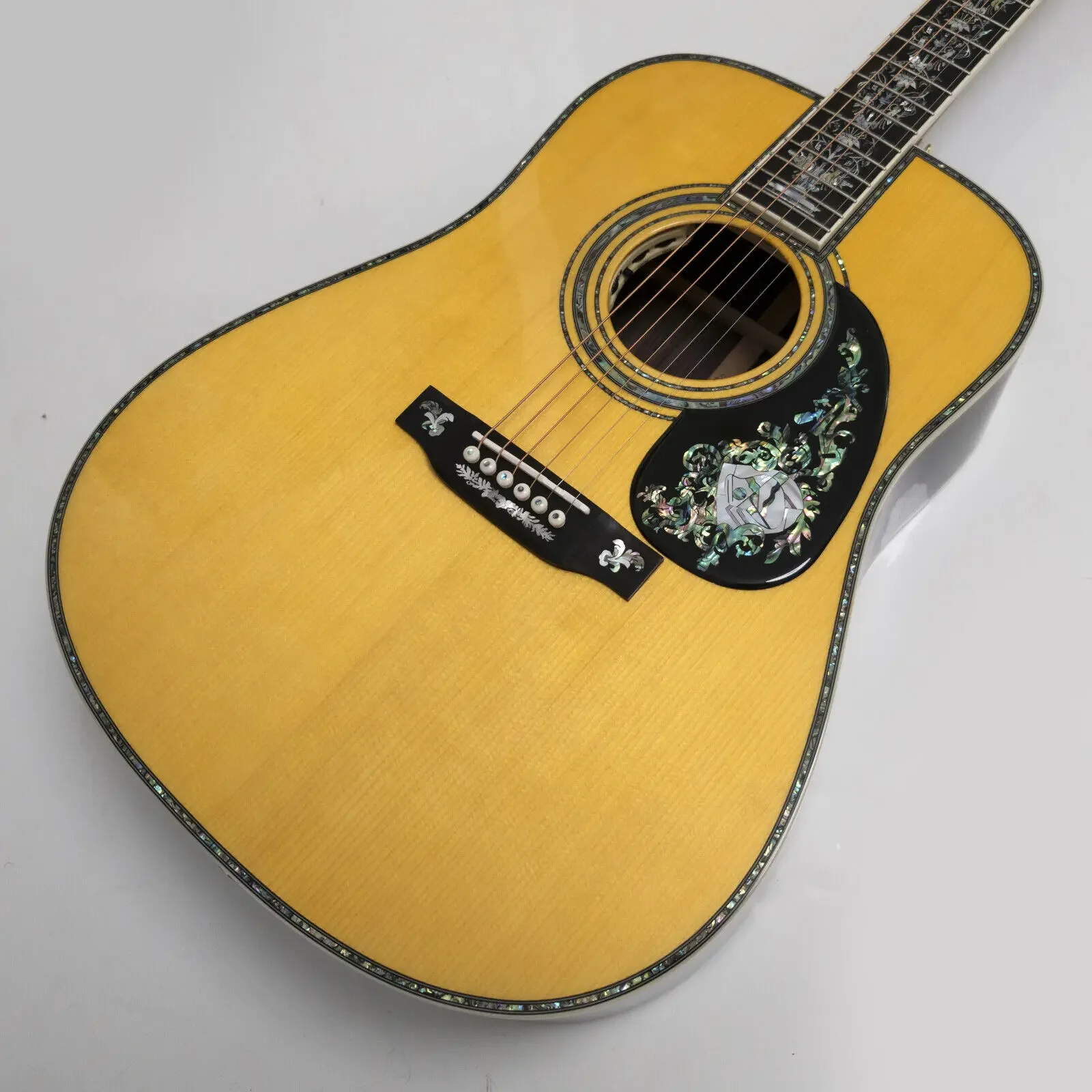 All Solid Wood Acoustic Guitar, 100 Type Abalone Inlays,Solid Spruce Top, Rosewood Body,  with Fingerstyle Pickup，Bone Nut