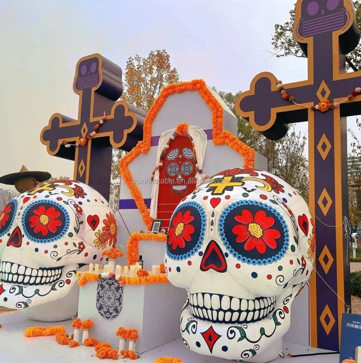 Halloween Decoration Festival Ghost Inflatable Skull Skeleton Sculpture Decor Inflatable Halloween Skull Helmet With Light