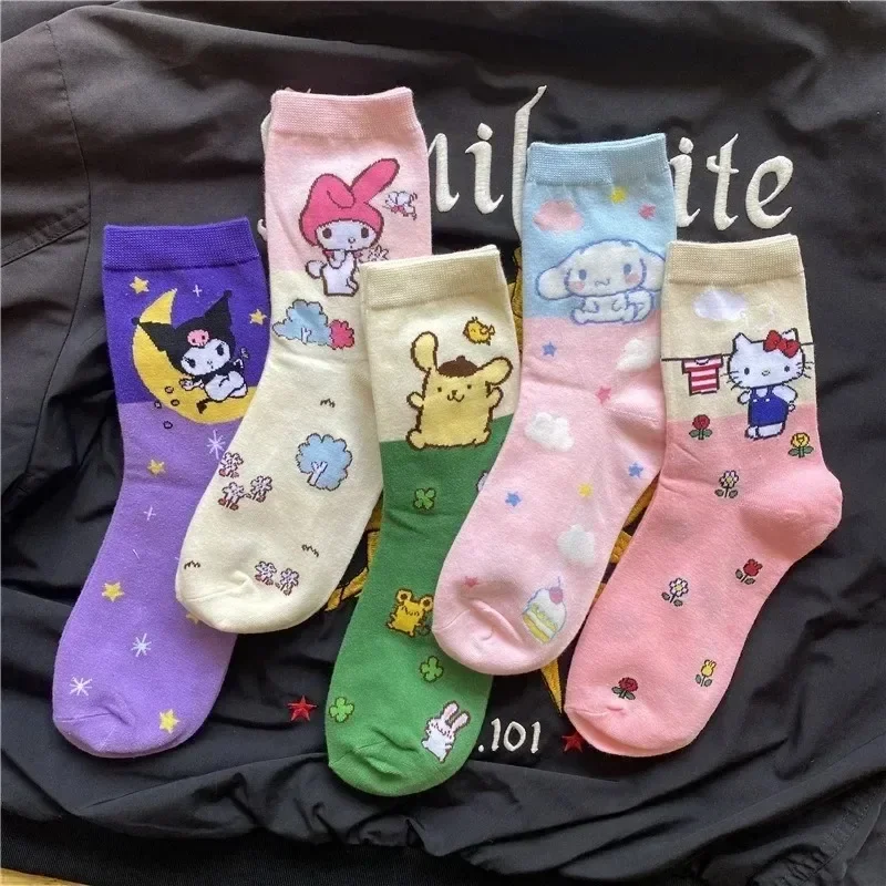 Sanrio akcesoria skarpetki Anime Hello Kitty Kuromi melodia Cinnamoroll długie Y2K Tube Harajuku utrzymać ciepło na co dzień skarpetki prezent dla