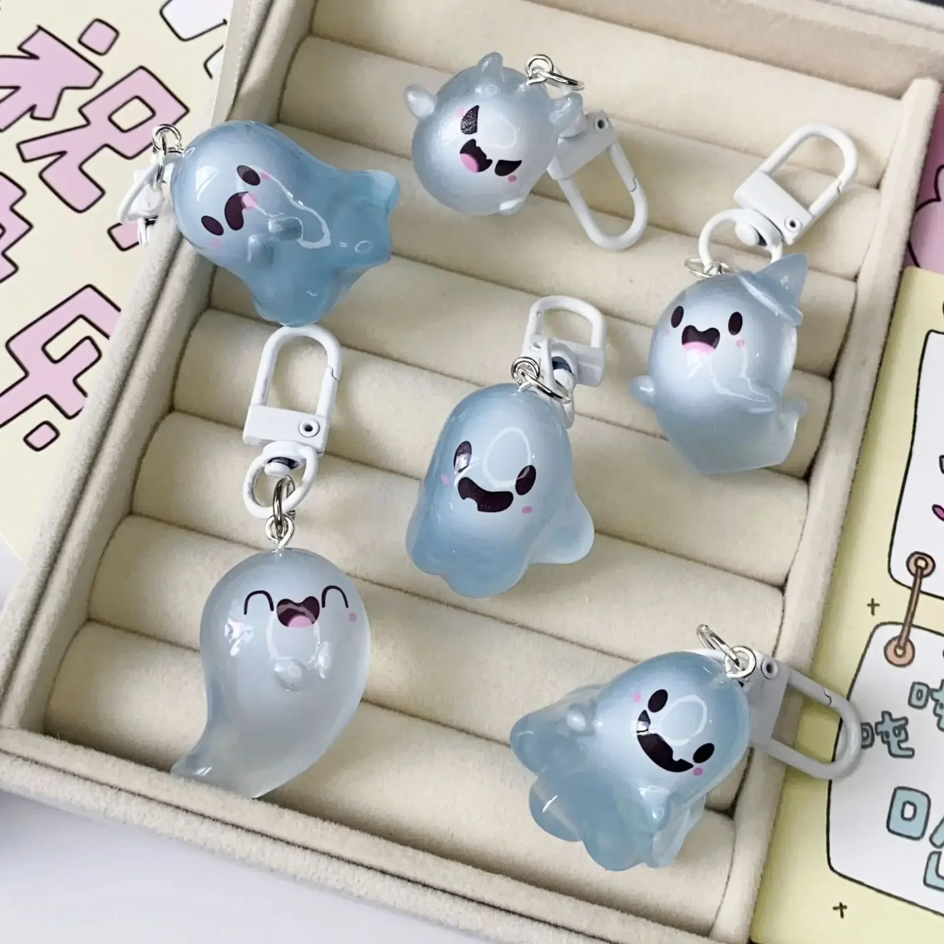 Halloween Keychain Glow-in-the-Dark Ghost Key Chain Cartoon Jelly Doll Phone Pendant Headphone Case Charm Bag Decor Car Key Ring