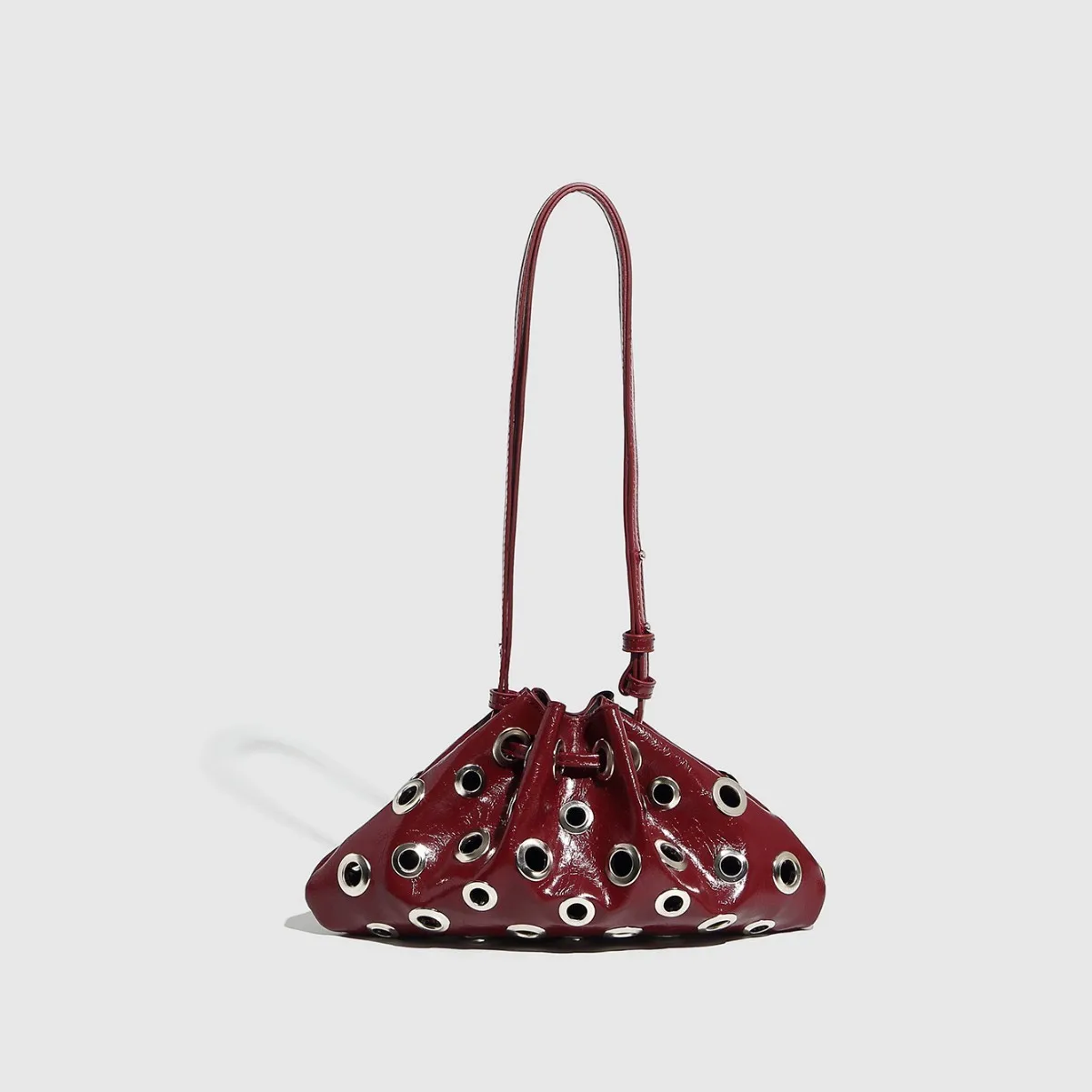 

Women's Rivet Bucket Bag Vintage Hollowed Drawstring Crossbody Bags 2025 New Casual Shoulder Bag Fashion Large Capacity Purses
