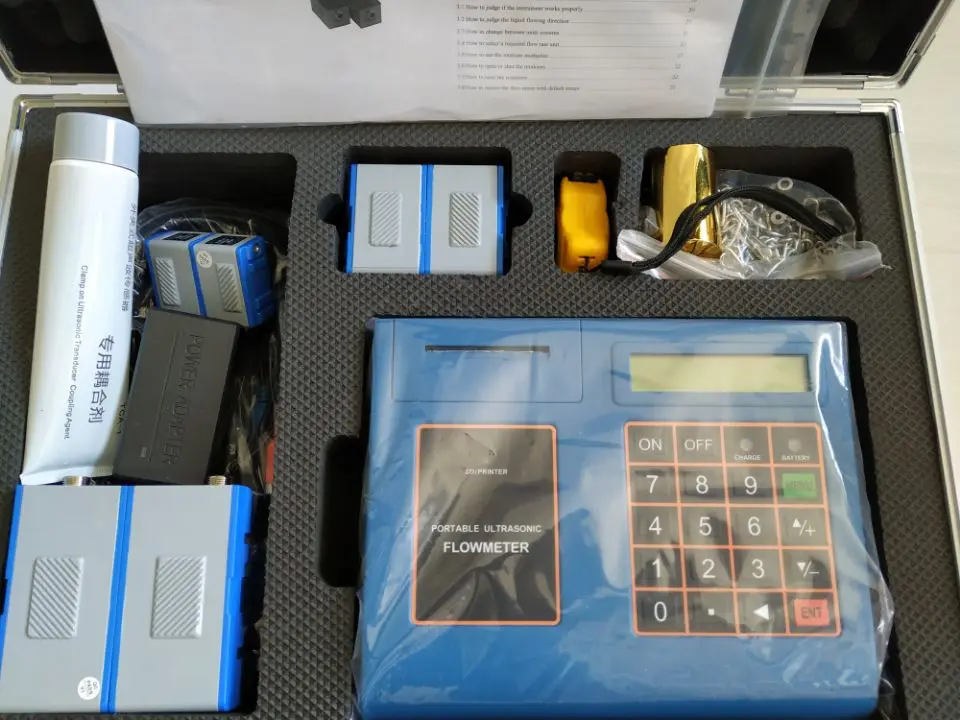 Portable ultrasonic liquid water flow meter