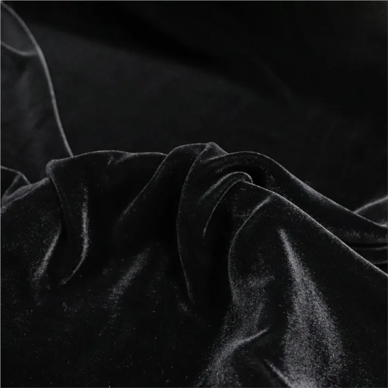 Abito da sera e cheongsam con camicia da notte in tessuto di velluto georgetà di seta intrecciata