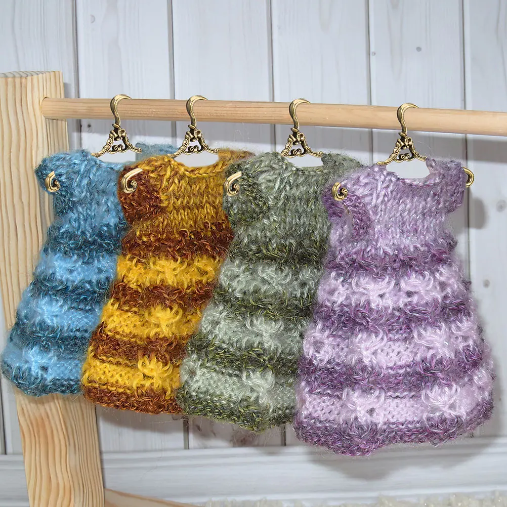 

48Pcs Miniature Metal Hangers Vintage Dollhouse Clothes Rack for Wardrobe Display Organizer Small Apparel Stand