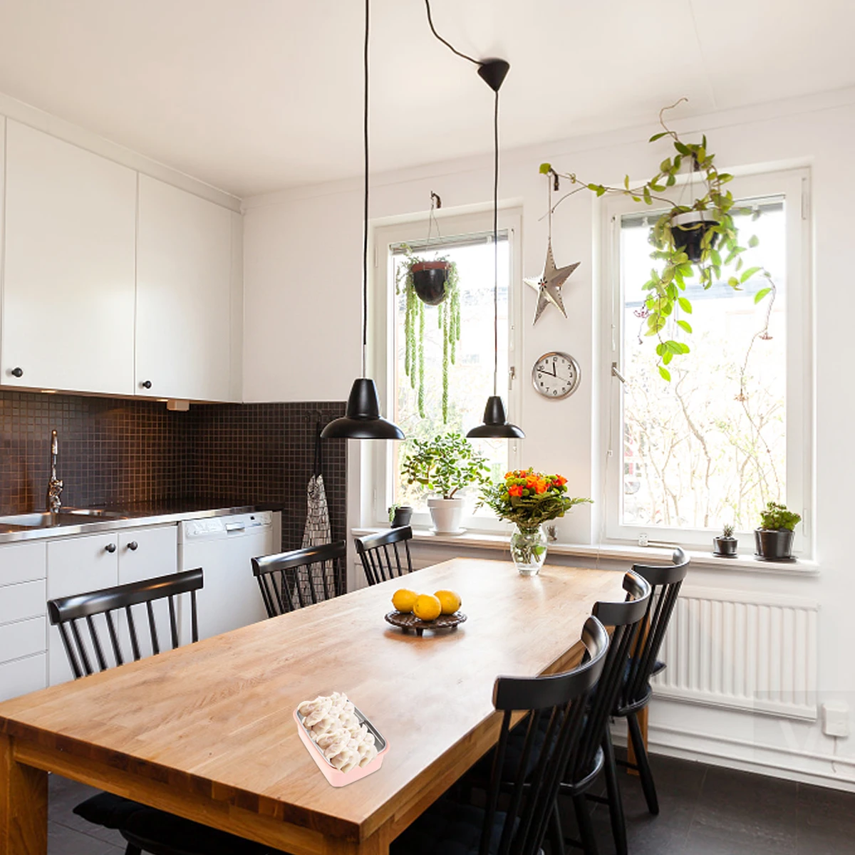 

900ml Stainless Steel Lunch Box Portable Single Layer Bento Container Heat Insulation Portable Food Box School Work Picnic Lunch