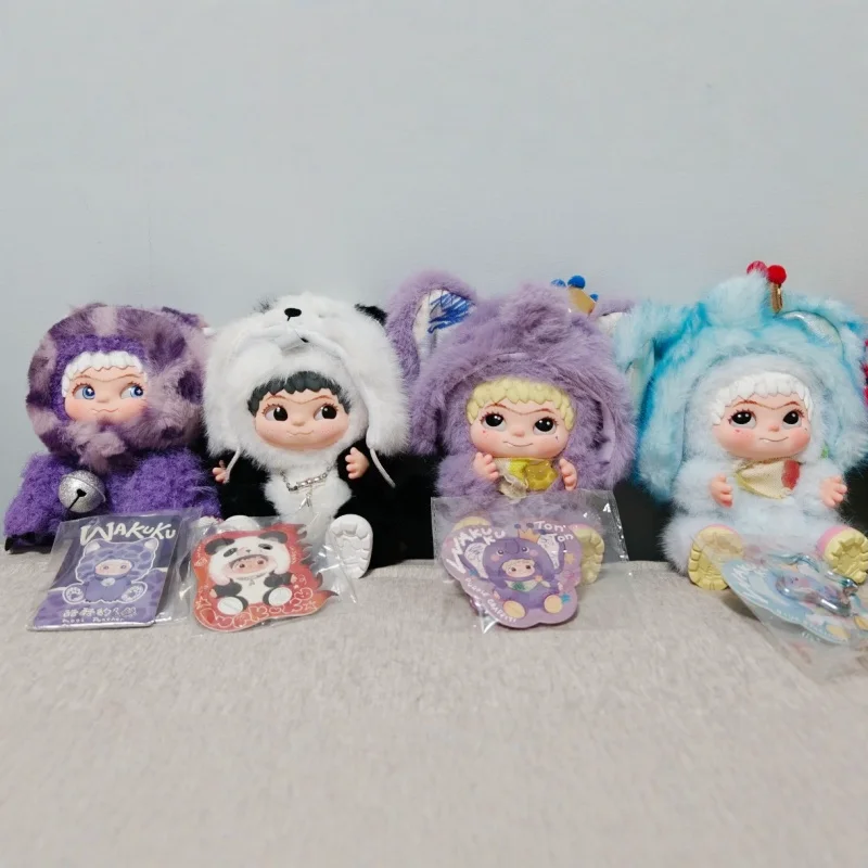 

Подлинная совместная виниловая кукла Wakuku Rebellious King с милым кулоном, подвесная карта, подарок-сюрприз, модная экшн-игрушка, фигурка