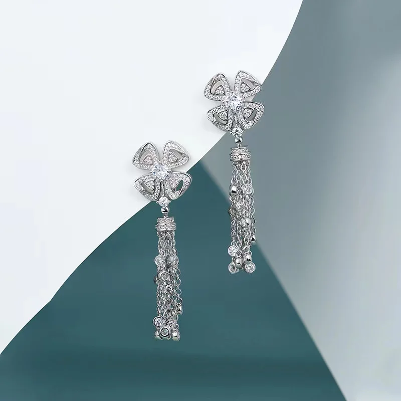 High Quality Popular Brand Luxury Jewelry Ladies Exquisite Lucky Grass Wedding Necklace Earrings Banquet Anniversary Accessories