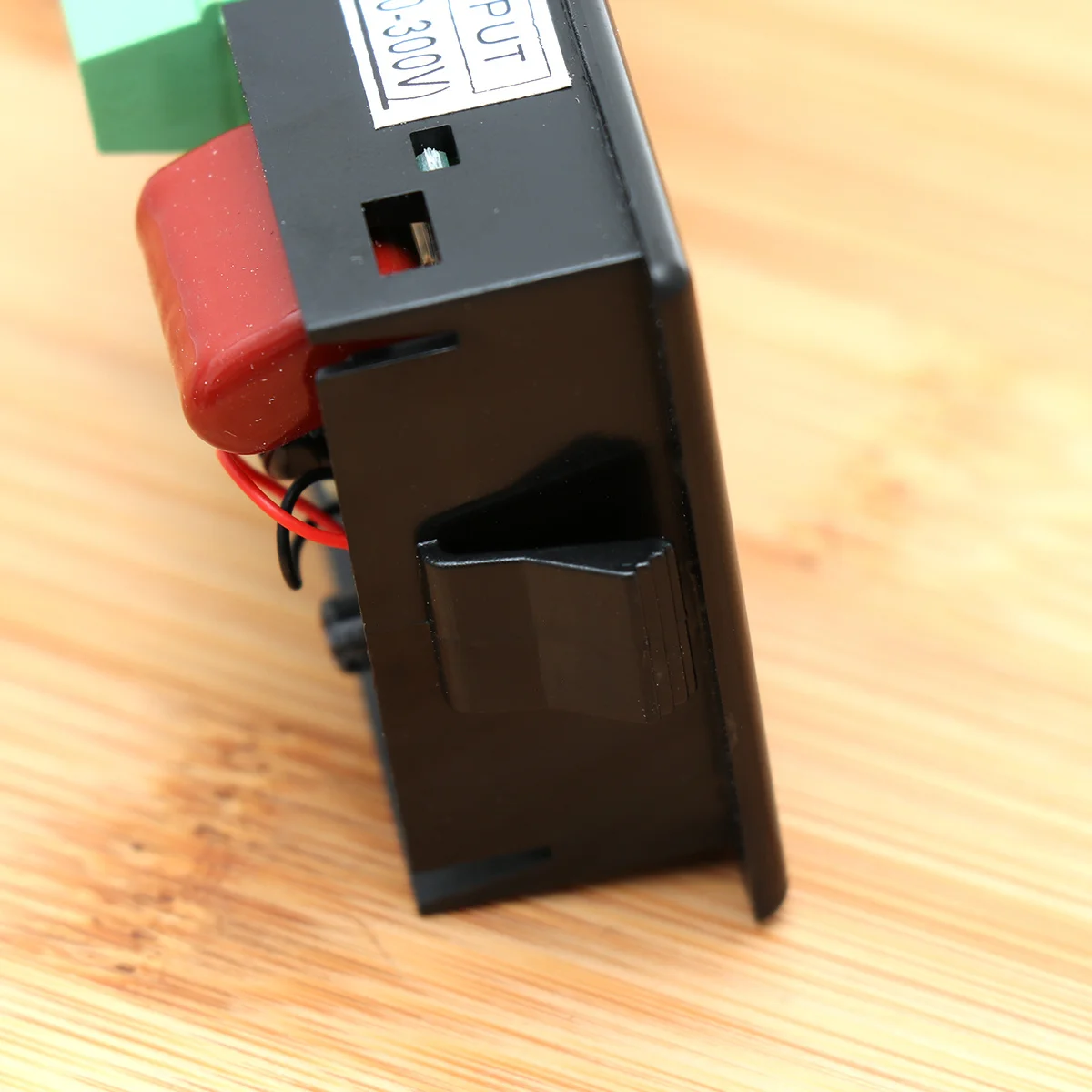 

Digital Frequency Meter 45-65Hz Ac80-300V Lcd Display Blue Backlight 0.5% Accuracy Mounting Hole 5135 Light Optional