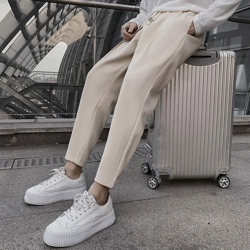 メンズスポーツパンツ 無地 プラスサイズ ビッグサイズ ハレムジョガー 韓国風 クールなトラウザーズ 秋冬 レトロ エッセンシャル スウェットパンツ