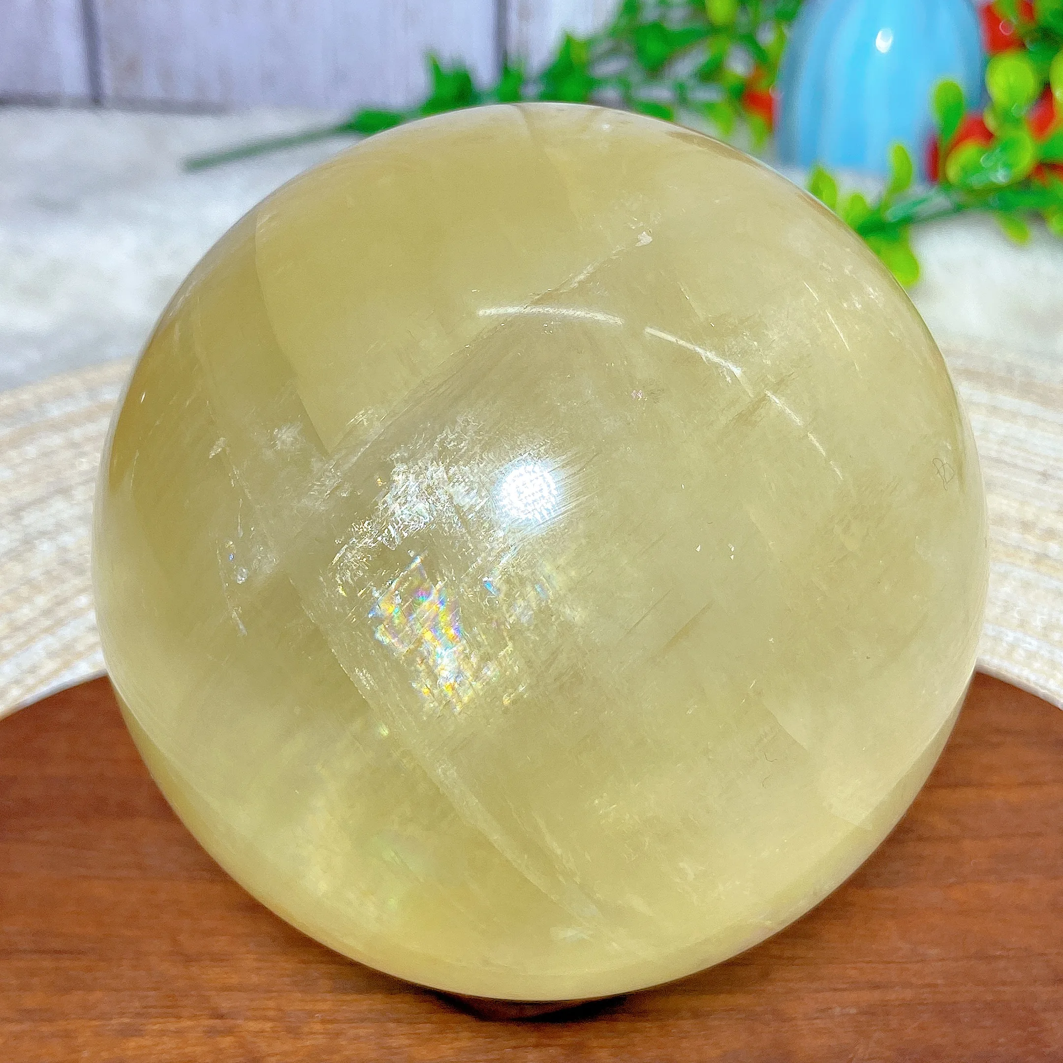 Natural Crystals Big Honey Calcite Sphere Ball Rainbow Healing High Quality Home Decorations Polished Mineral Energy Gift Ore