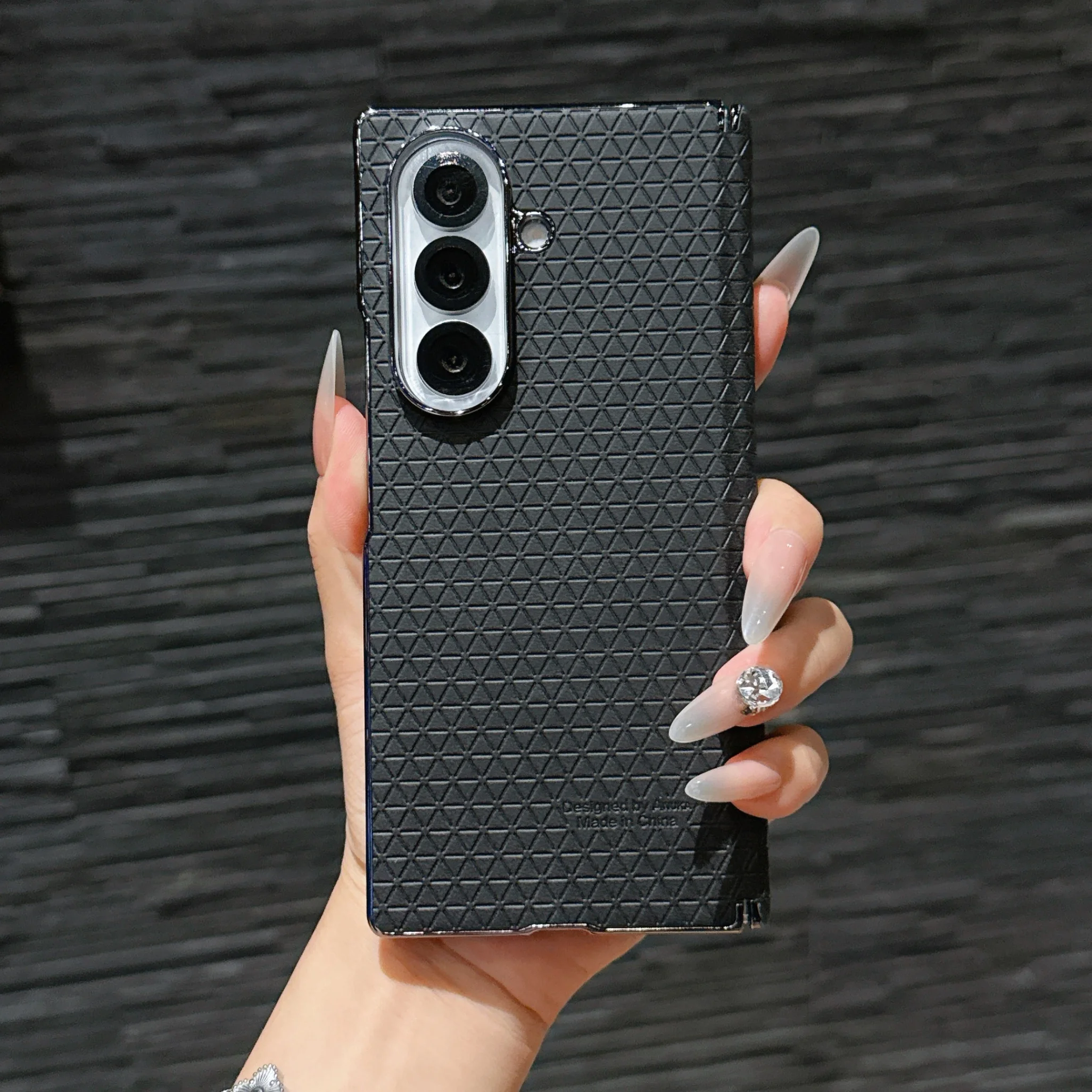 

Подходит для Samsung Zfold7, чехол для мобильного телефона, складной защитный чехол с гальваническим покрытием и большим отверстием для объектива, магнитный чехол для телефона