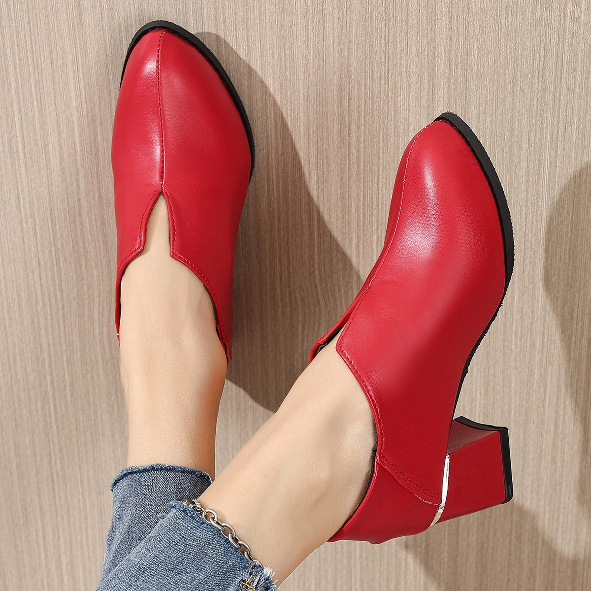 

5.5cm Comfortable Deep Mouth Soft Leather Shoes Women's Pumps 2025 Spring Black Block Heels Shoes for Office Mom Dance Model