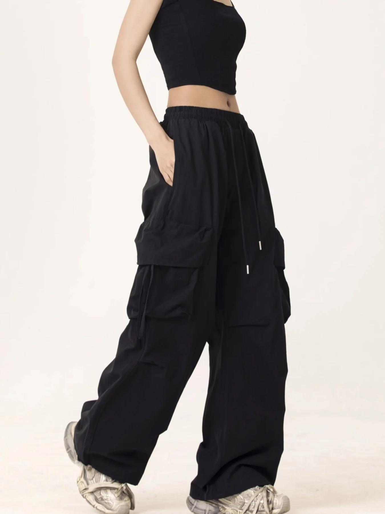 Pantaloni sportivi casual comodi e larghi di nuovo stile primavera e autunno, pantaloni lunghi versatili alla moda, abbigliamento da pendolarismo retrò americano dimagrante a vita alta, pantaloni cargo retrò americani per le donne