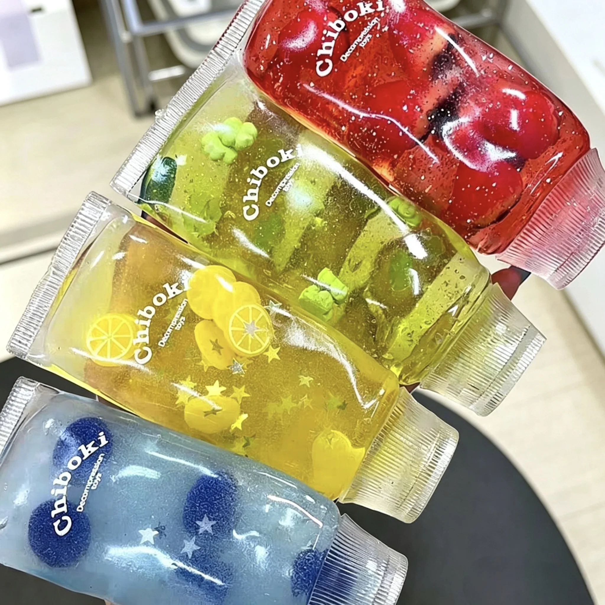 Chiboki Clear Tube Fruit Bead Squeeze Fidget Jelly Squishy Toy Anti-Stress-Dekompression, geeignet für Menschen mit hohem Druckstresstypus