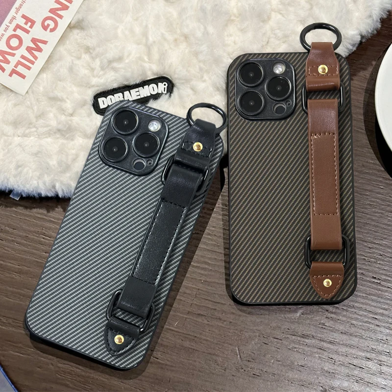Soporte para correa de muñeca, funda de teléfono de negocios kevlar para xiaomi POCO X7pro X6 X5 X4GT X3, protección lisa texturizada de fibra de carbono