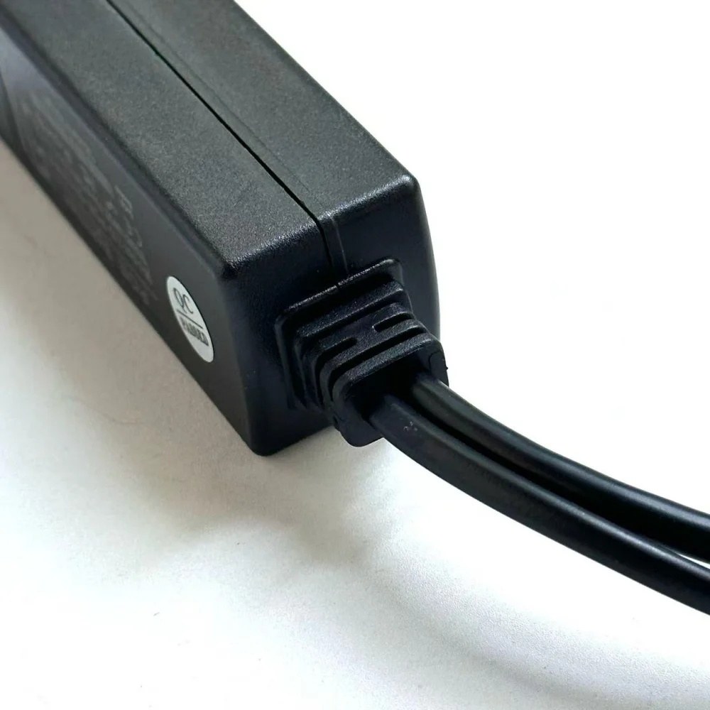Divisor Micro USB PoE 5V/2.4A, PoE a Micro USB 5V/2.4A Salida de 12W, conversión Gigabit Ethernet de 2,5 Gbps IEEE802.3af/at,