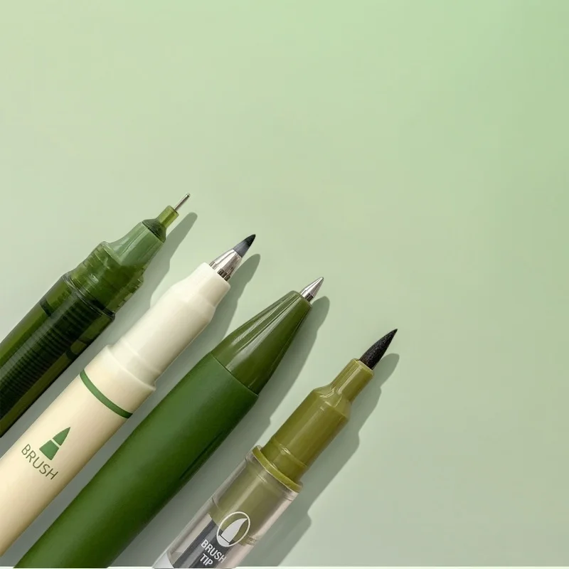 مجموعة أقلام عتيقة مكونة من 4 أقلام حبر سريع الجفاف للكتابة بسلاسة، متوافقة مع أطراف متعددة، مثالية للعمل المكتبي والدفاتر