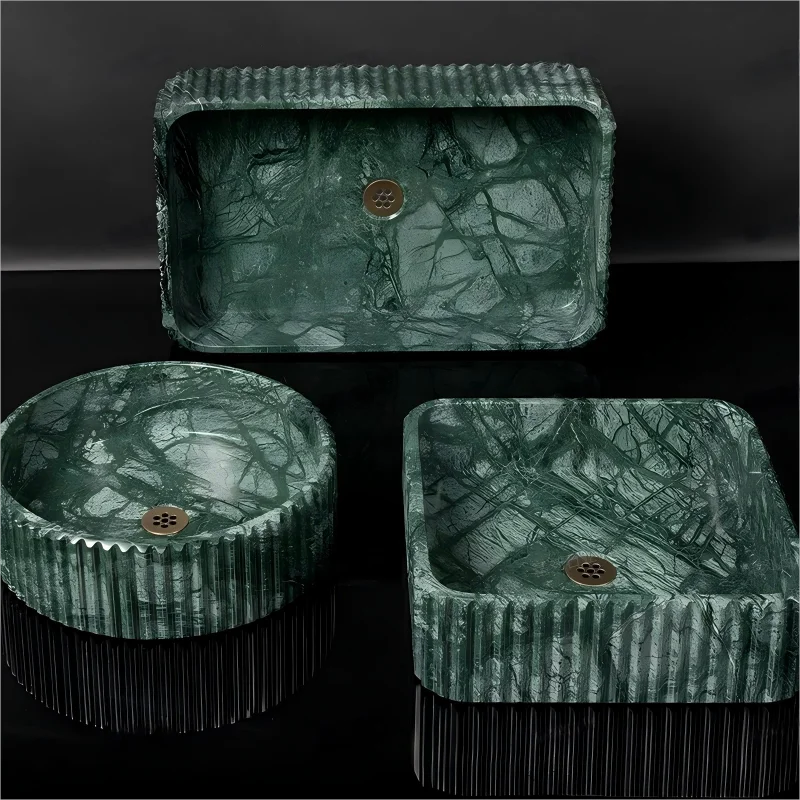 Modern Bathroom Van…