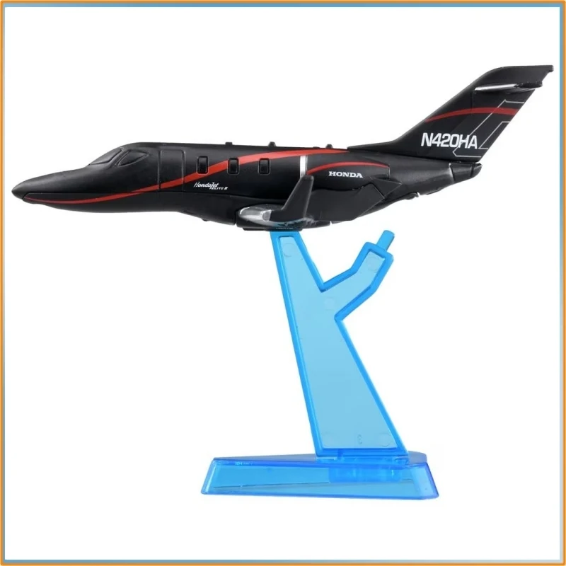 Vista posterior del modelo coleccionable Honda Jet Tomica No.138, mostrando los motores.