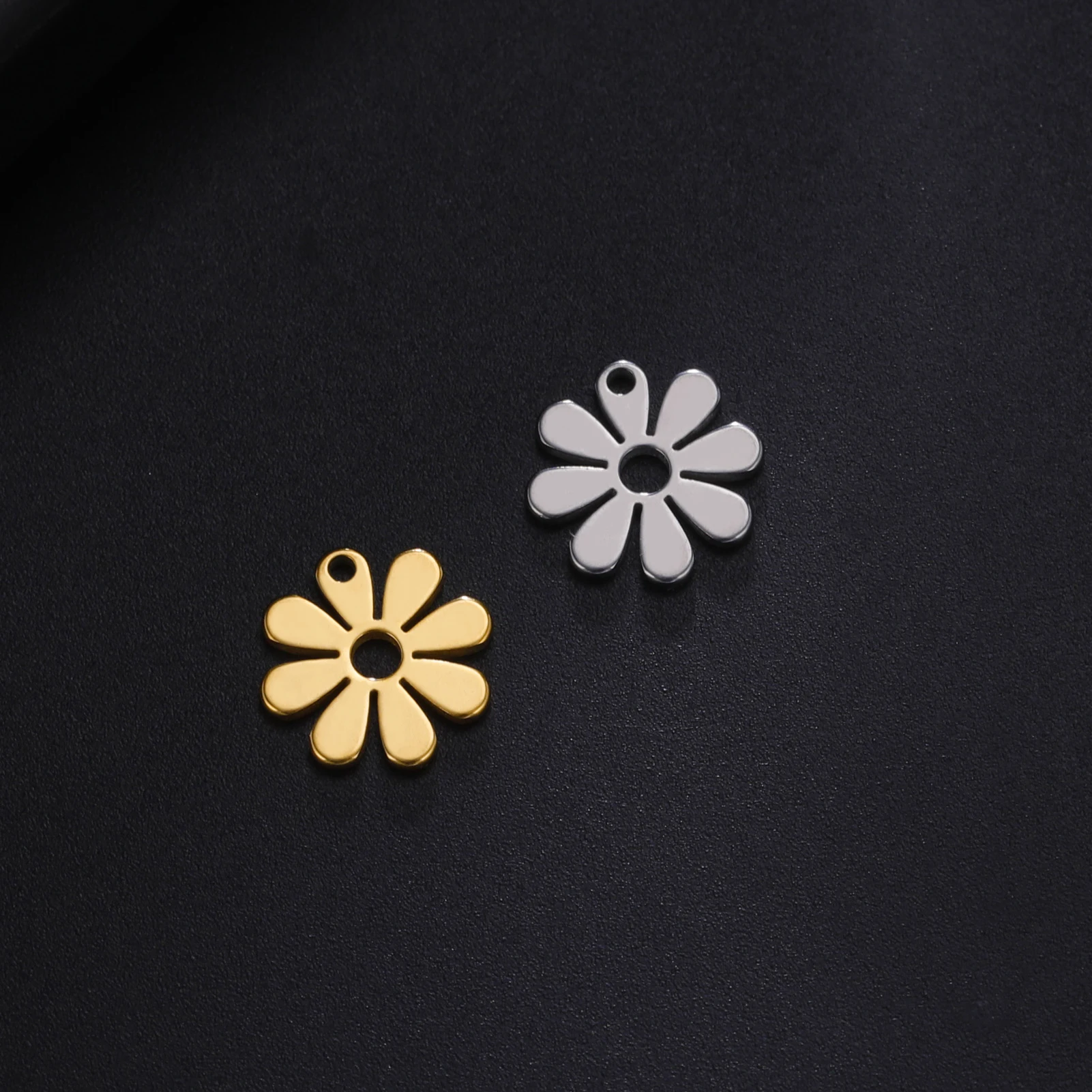 EUEAVAN 5pcs Flower Charms Stainless Steel Charm for Jewelry Making Tiny Minimal Small Pendant DIY Necklace Bracelet Gifts