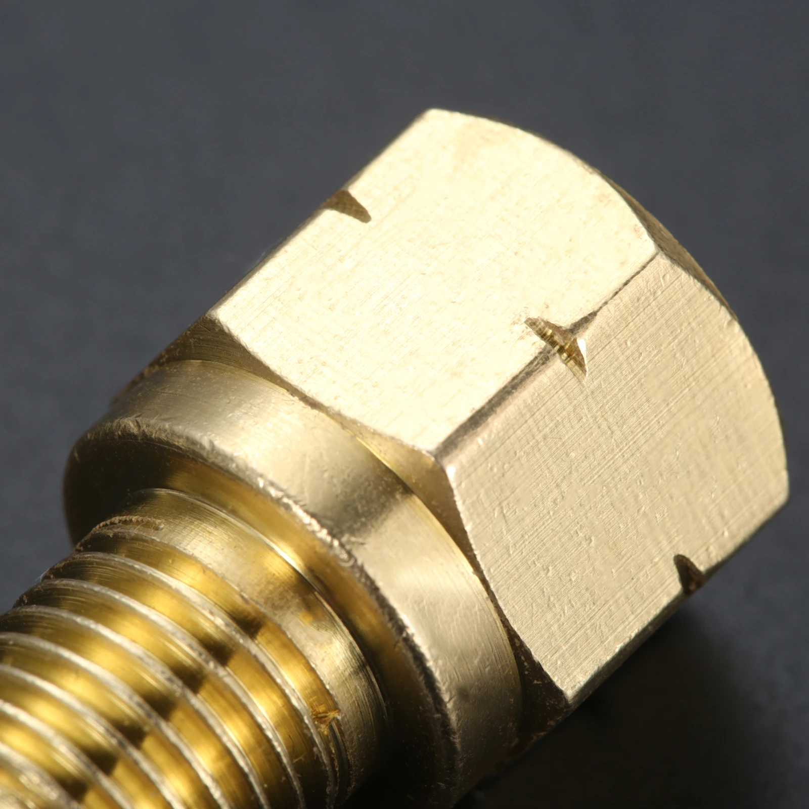 Yetaha Brass R1234YF Vacuum Pump Adapter 1/2 ACME-LH x 1/4SAE MALE C/W Removable Valves Core Air-conditioning Adapter Fitting