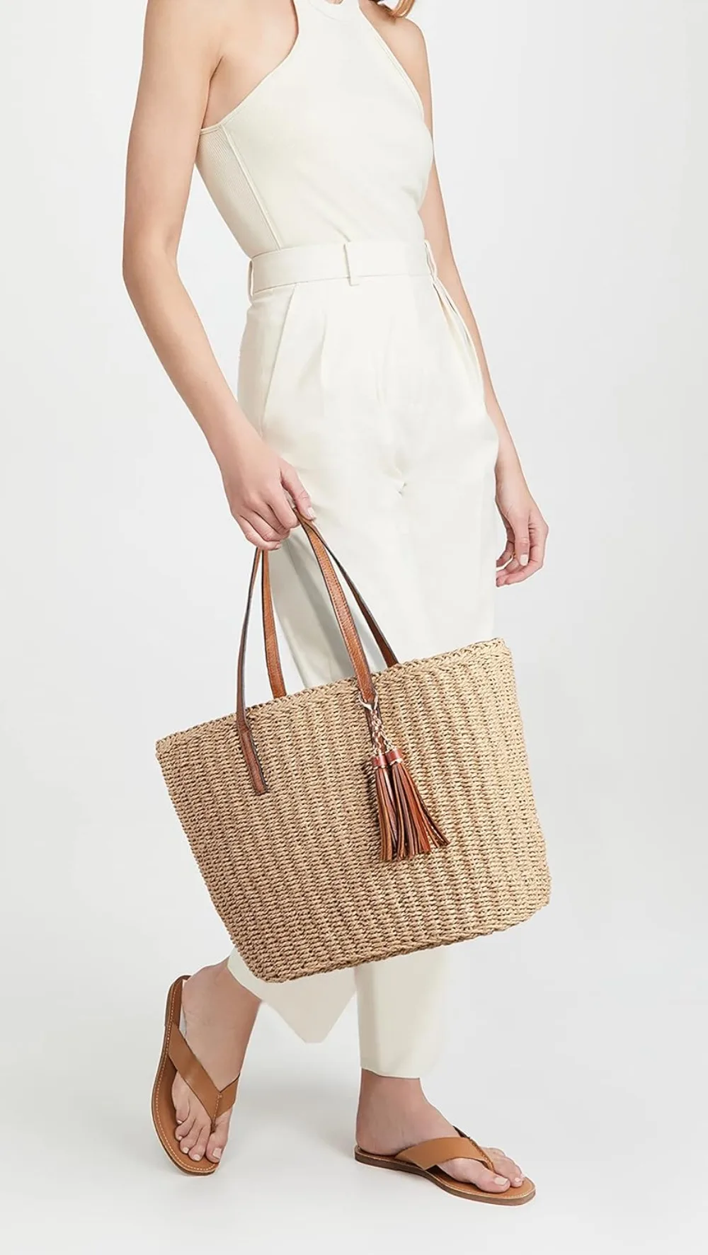 M Size Travel Straw Tote Bag Woven Summer Handmade Shoulder Handbag view 4