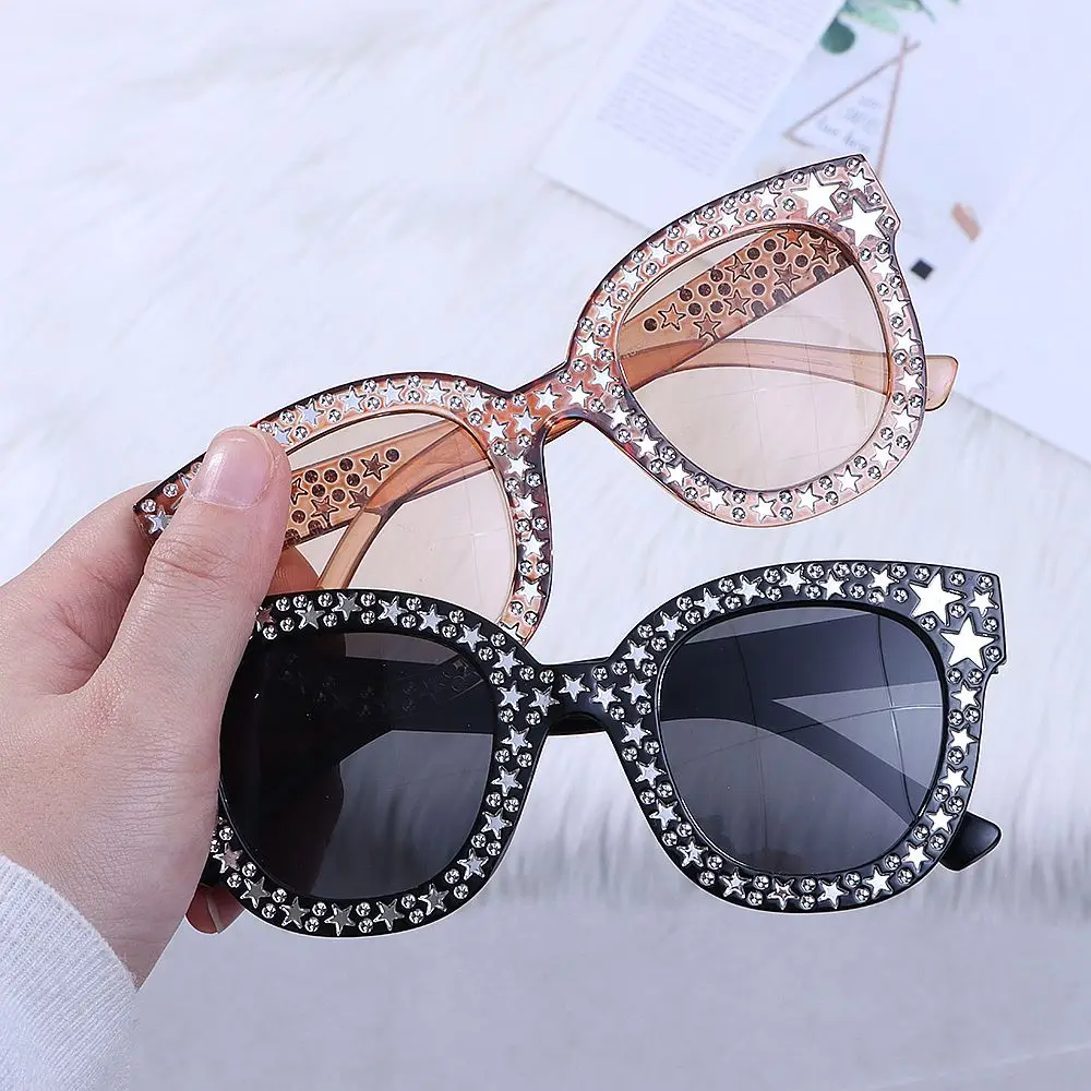 

Sparkling Crystal Oversized Sunglasses Square Diamond Sunglasses Women Retro Sunglasses