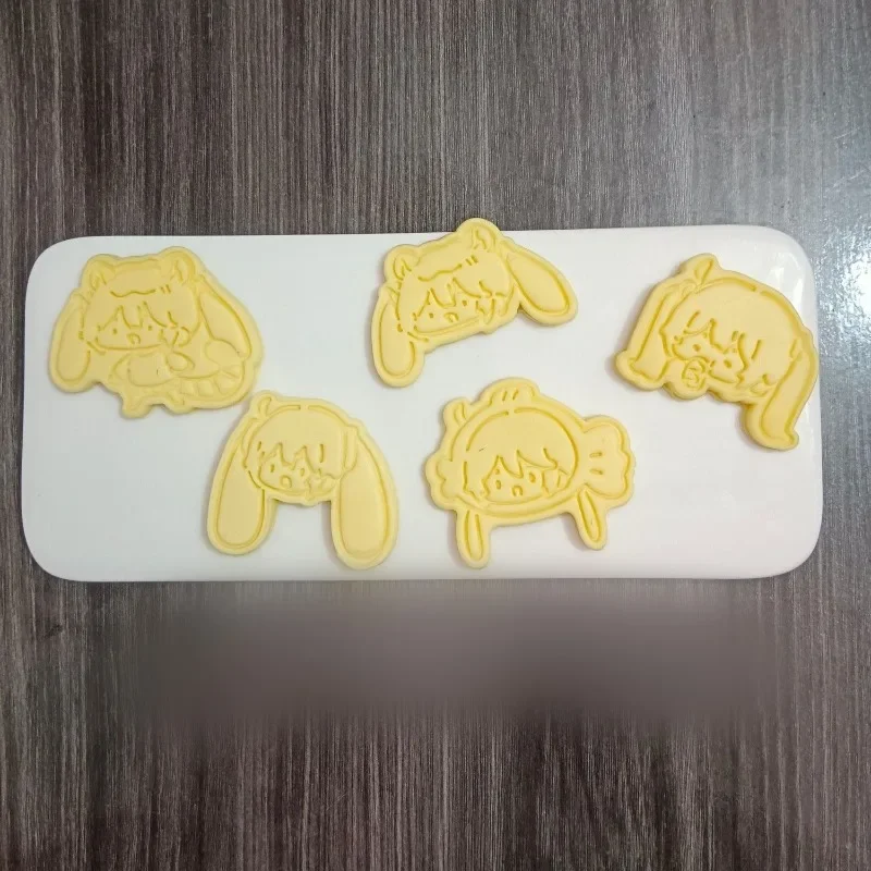 Hatsune Miku Q Version Cookie Mold 3d Stereo Manual Diy Pressing Biscuits Anime Cartoon Kitchen Baking Tool Girls Birthday Gift