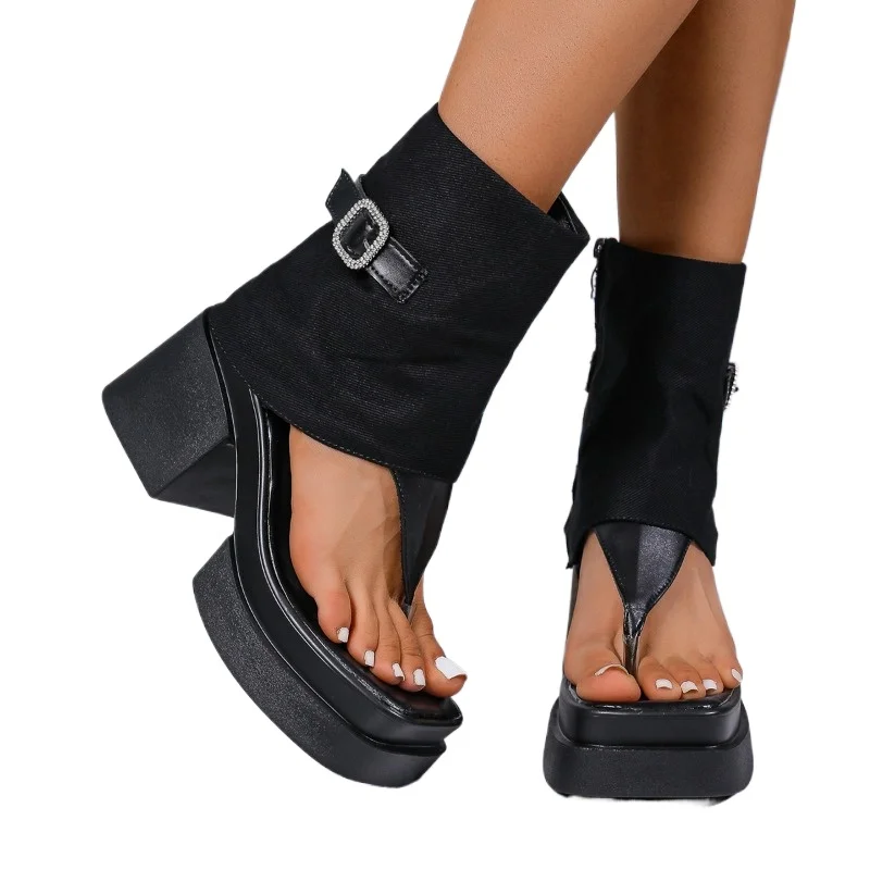 موضة قرصة تو البريدي الصيف الأحذية النسائية أحذية للنساء 2025 رائجة البيع جديد سميكة مع الإسفنج أسفل ساحة تو الصنادل النسائية