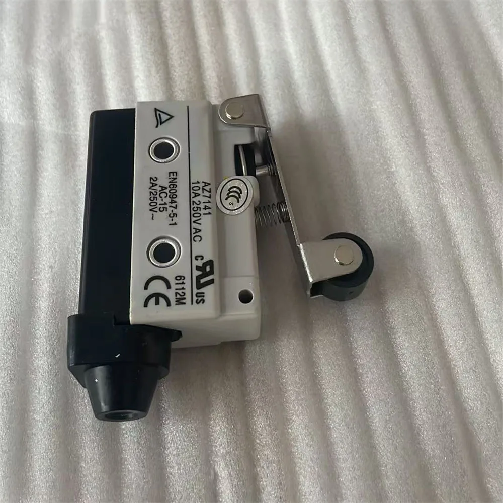 AZ7141 10A 250VAC Limit Switch for Industrial Automation