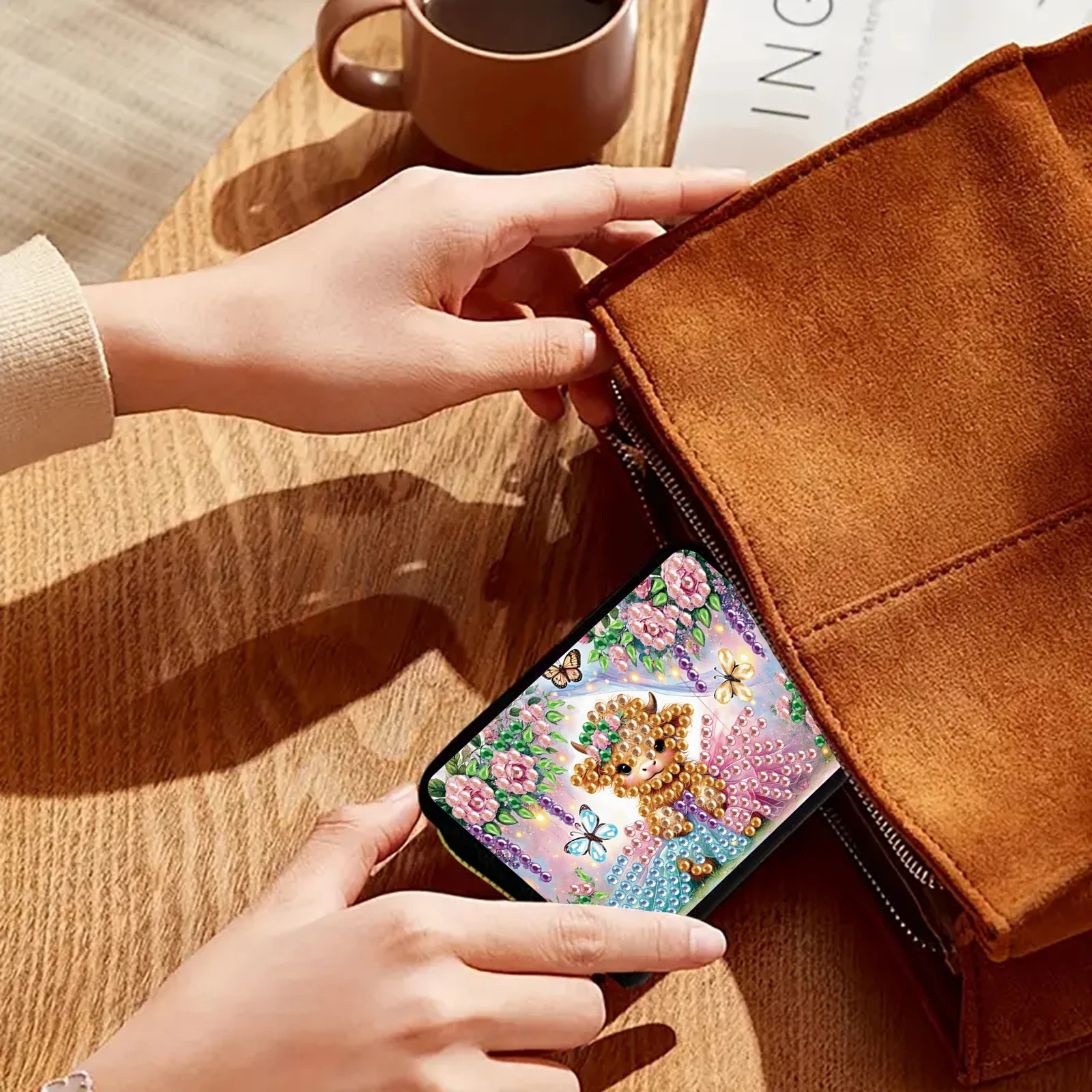 

Diamond Art Painting Pocket bag Kits,Animal theme Special Shape Diamond Art Small Cards and Coins bag Storage Tote Art Bag Gift