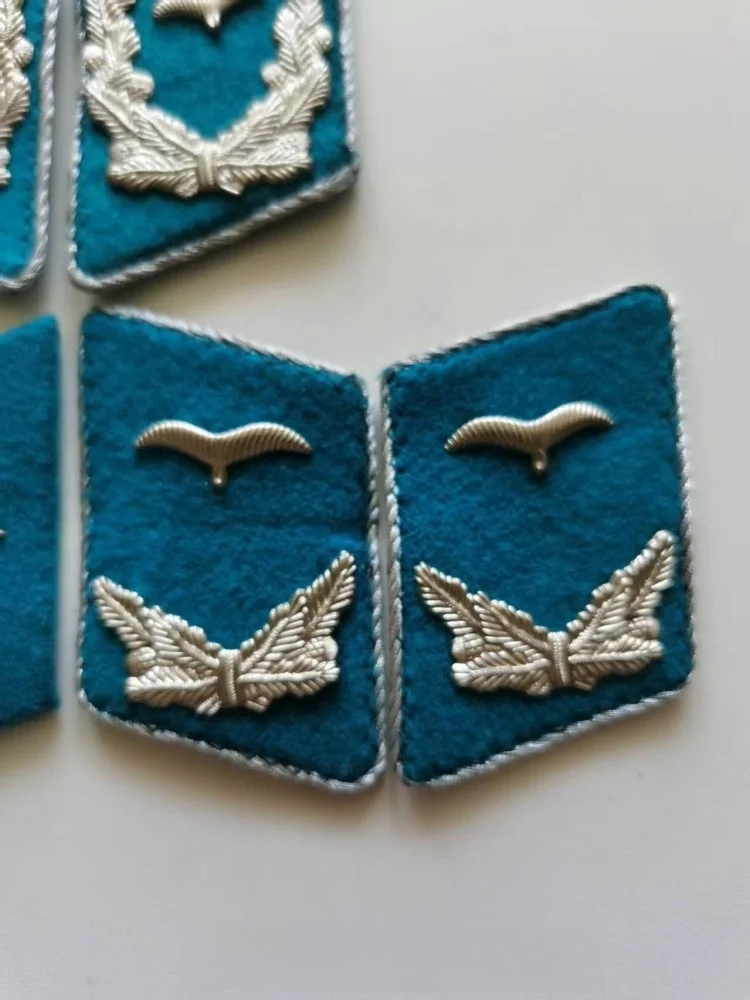 本物の東ドイツ民主人民軍空軍兵士中佐階級記章選択可能なユニセックスアクセサリー