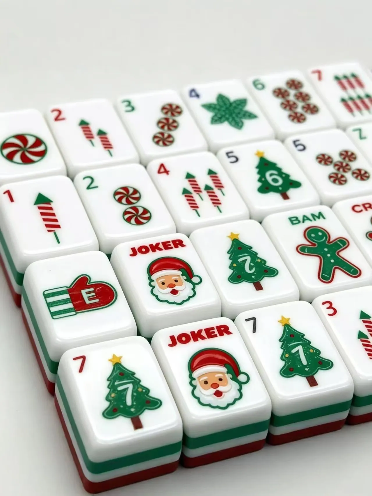 christmas‑themed-american-mahjong-set-4‑layer-acrylic-portable-hand‑play-mahjong-for-outdoor-use-holiday-gift