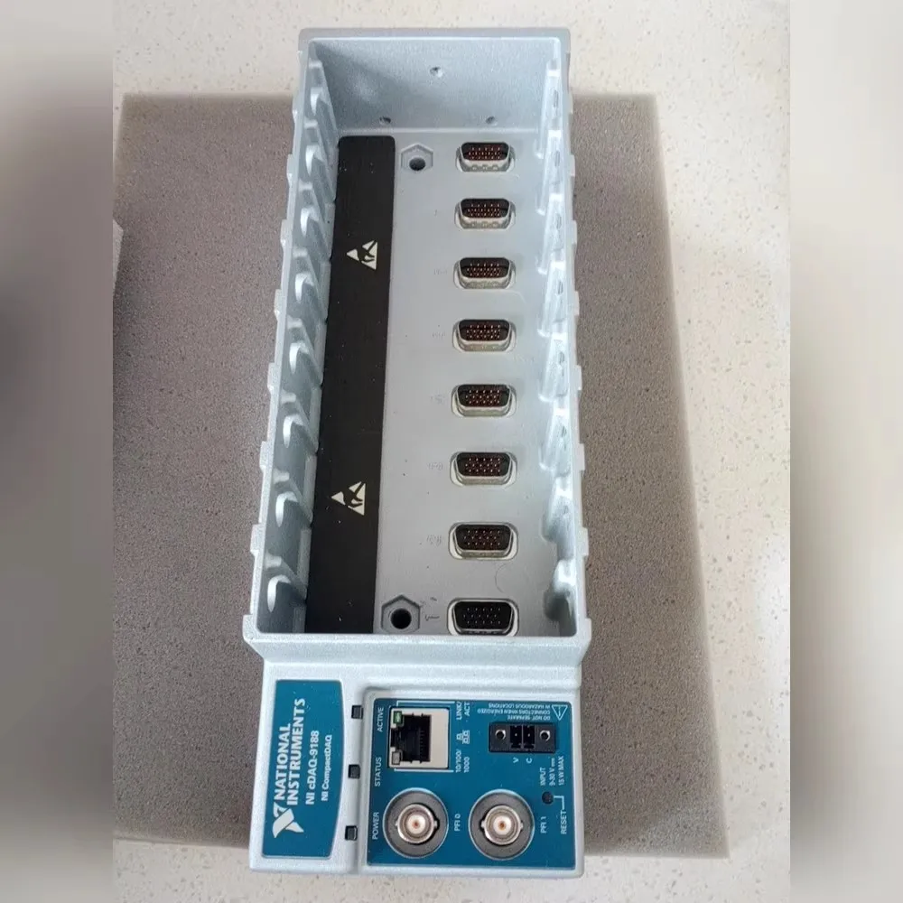 

NI cDAQ-9188 Шасси CompactDAQ 8-слотовый Ethernet-шасси 781424-01